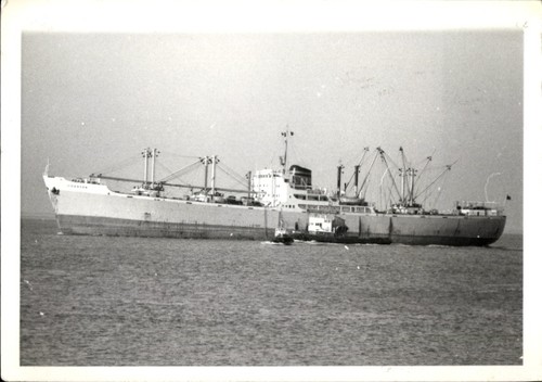 Foto frachtschiff auf see - auf,