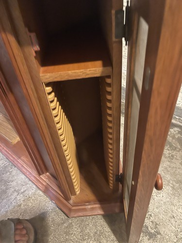 Schrank mit glastüre und - schrank,