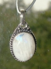 REGENBOGEN MONDSTEIN  Edelstein ANHÄNGER   Silber pl.    EINZIGARTIG / NEU!