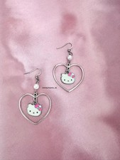 Hello Kitty Herz Ohrringe