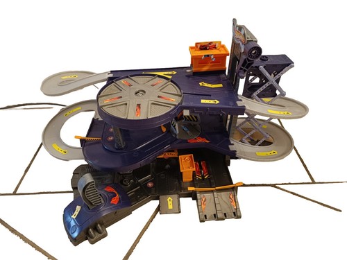 Hot wheels mega garage - hot,