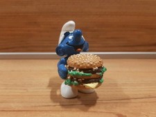 Mc Donalds Schlümpfe 1996  --- Schlumpf mit Big Mac Burger