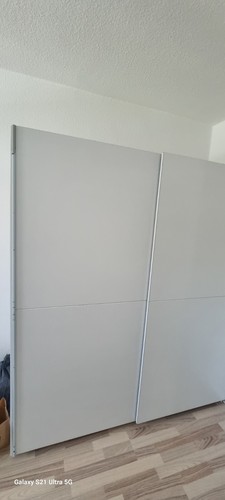 Schwebetürenkleiderschrank - ,