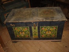 1862 orig. bemalte BAUERNTRUHE