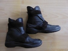 Gepflegte Motorradstiefel von