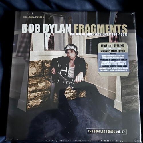 Bob dylan fragments - dylan, out