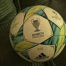Fussball Adidas Match Ball Champions League Final Munich 2012