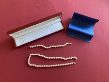 AKOYA PERLENKETTE und ARMBAND