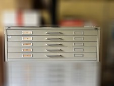 Zeichnungsschrank 100 x 70 cm