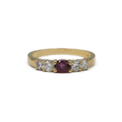 Ring mit rubin - ring,