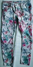 please jeans Größe M hell mit Blumen rosa, grün, blau