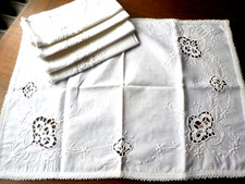 Hochwertige weisse Servietten, 4 Stck.Set, Richelieu, Spitzenbordüre, Baumwolle