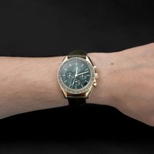 Omega Speedmaster Moonwatch
