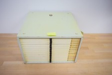 Zahnschrank mit Schubladen und