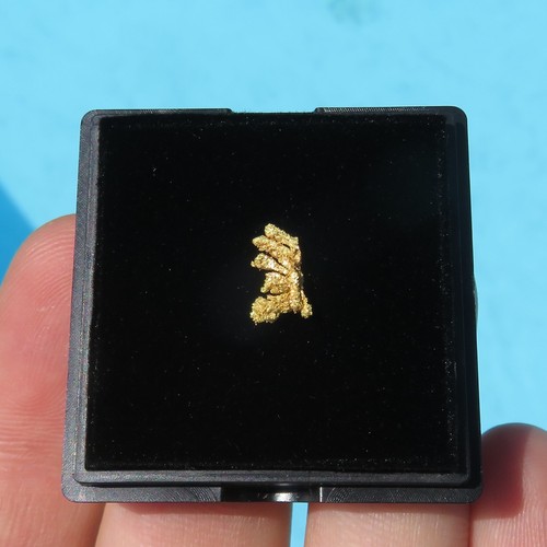 Mineralien rare goldnugget - mineralien,
