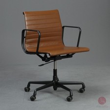 Vitra EA 117 Aluminium Chair