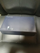 Sony Ericsson K 810i  Verpackung mit diversen Anleitungen Kein Telefon