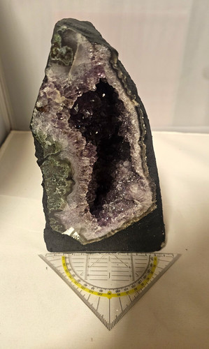 Amethyst druse geode - druse,