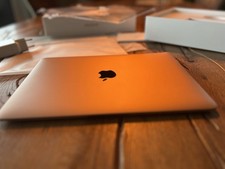 Apple MacBook 12" Laptop -