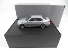 1:43 Kyosho 80420391744 BMW M5 (E60) silverstone-II-met. Händlermodell 