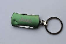 Jeep Schlüsselanhänger grün mit Multitool-Funktion