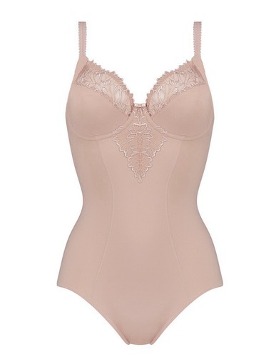 Triumph modern beauty nude - modern,