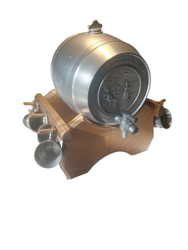 Zinn alkohol fass mit bechern - alkohol,