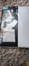 Betwäsche weiss mit Rüschen