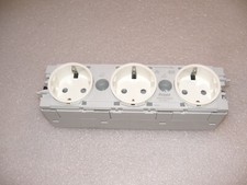 Hager GS3009010 SCHUKO Dreifachsteckdose mit Wago Klemmtechnik C-Profil in weiß