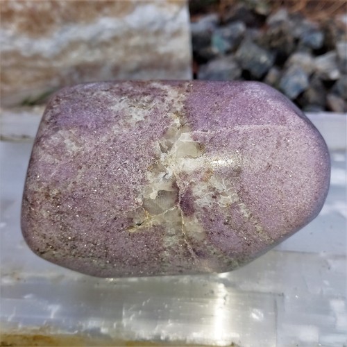 Lepidolith poliert lepidolite - lepidolith,