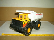 Maisto Dumper, Kipper, weiss, 0,263 kg, Motor defekt, eine Achse fest, 11-22 Zus