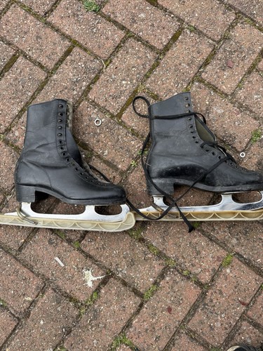 Vintage schlittschuhe schwarz - schlittschuhe,