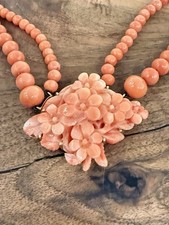 Antike Natur-Korallenkette mit