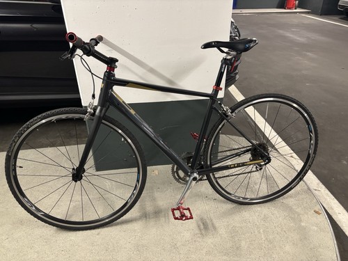 City rad mit rennradrahmen - city,