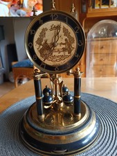 Schatz Jahresuhr Drehpendeluhr