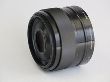 Sony Alpha SEL35F18 35-35 mm f/1,6–f/2,5 E OSS Objektiv E-Mount