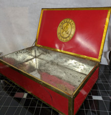 Riesige Zigarettendose