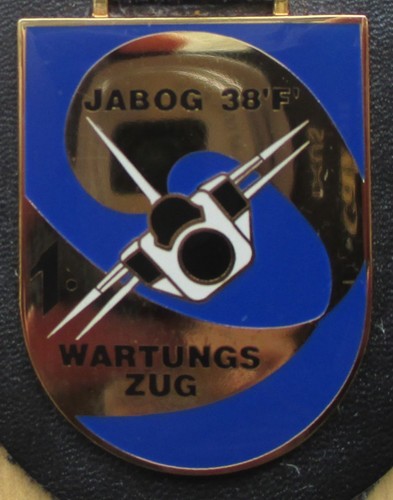 Brustanhänger