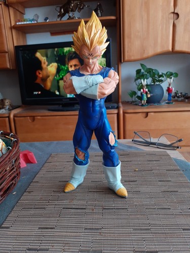 Maijin vegeta aus dragonball - vegeta,