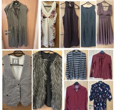 Klamotten Paket = Kleider /