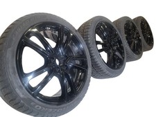 19 Zoll für Audi Q2 GA Quattro Winterreifen Felgen Alutec Tormenta Schwarz