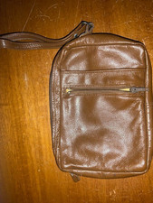 DDR Handgelenktasche braun Reißverschluss 20x15x4