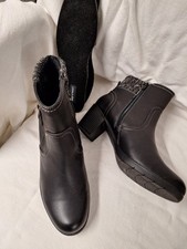 ## Stiefeletten  in schwarz  , Gr.  6 1/2 , NEUW.  ##