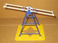 Turngerät für Akrobaten...077