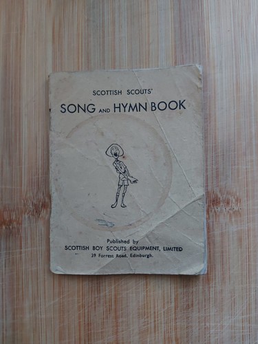 Scouting book scottish - book,
