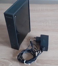 NETGEAR WNR2000 300 Mbps 4-Port 100 Mbps Funk Router Schwarz