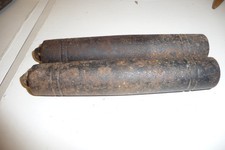 2 alte Uhrengewichte für