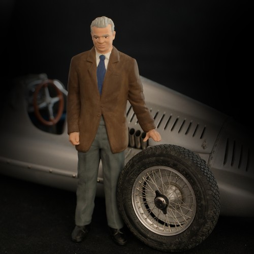 Rudolf uhlenhaut figuma - uhlenhaut, 1:18
