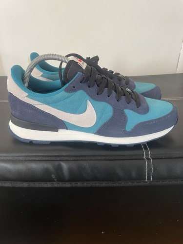Rare nike internationalist - v,