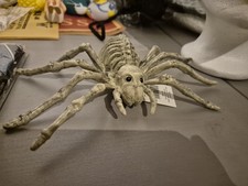 Gruselige Deko-Spinne